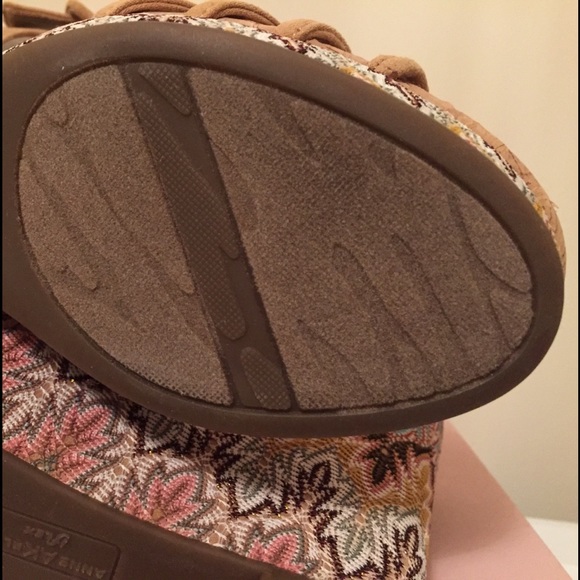 Anne Klein Colorful Patterned Wedge Sandals "Fionn" size 8.5 NWOT - Picture 9 of 12